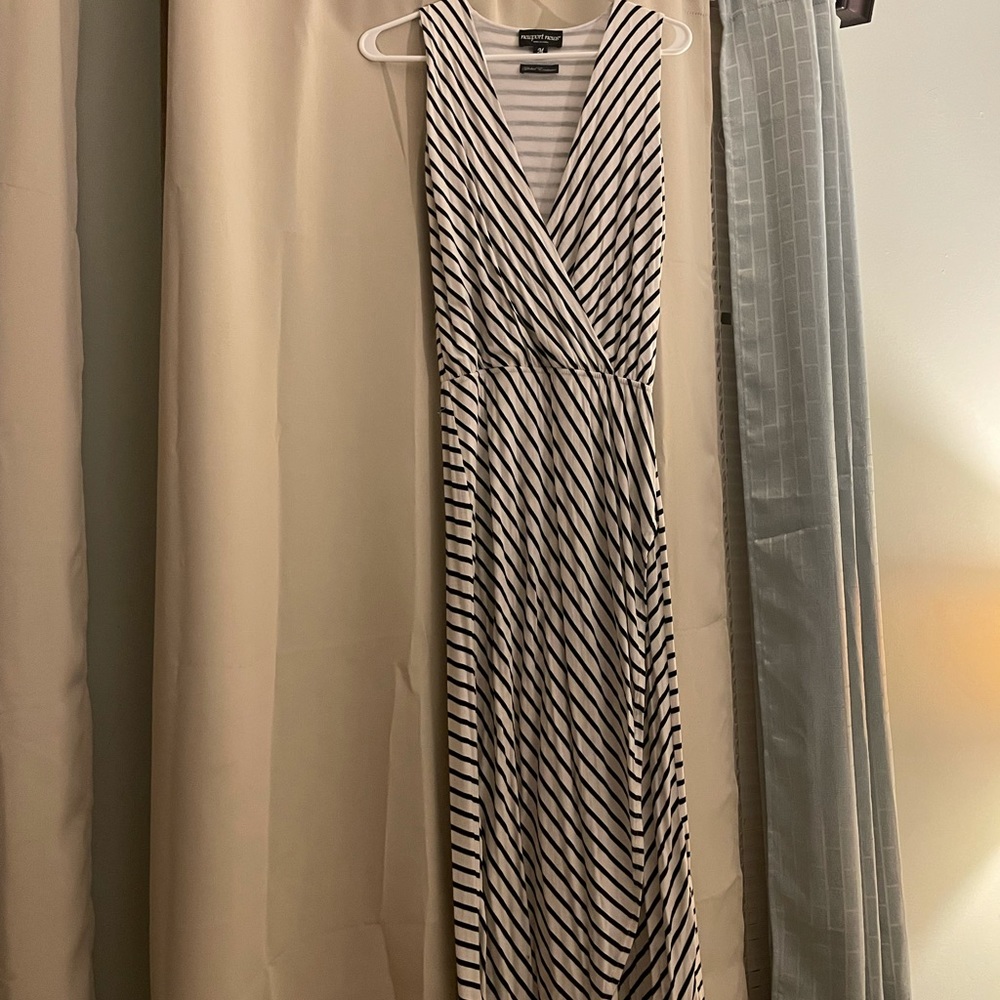 Women’s size medium mock wrap dress